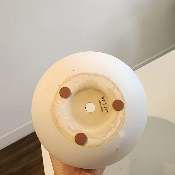 West Elm Modern Pure Ceramic Planter - Picture 4 of 6